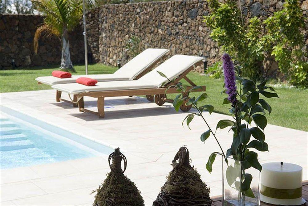 Coral Villas ปูแอร์โตเดลคาร์เมน ภายนอก รูปภาพ